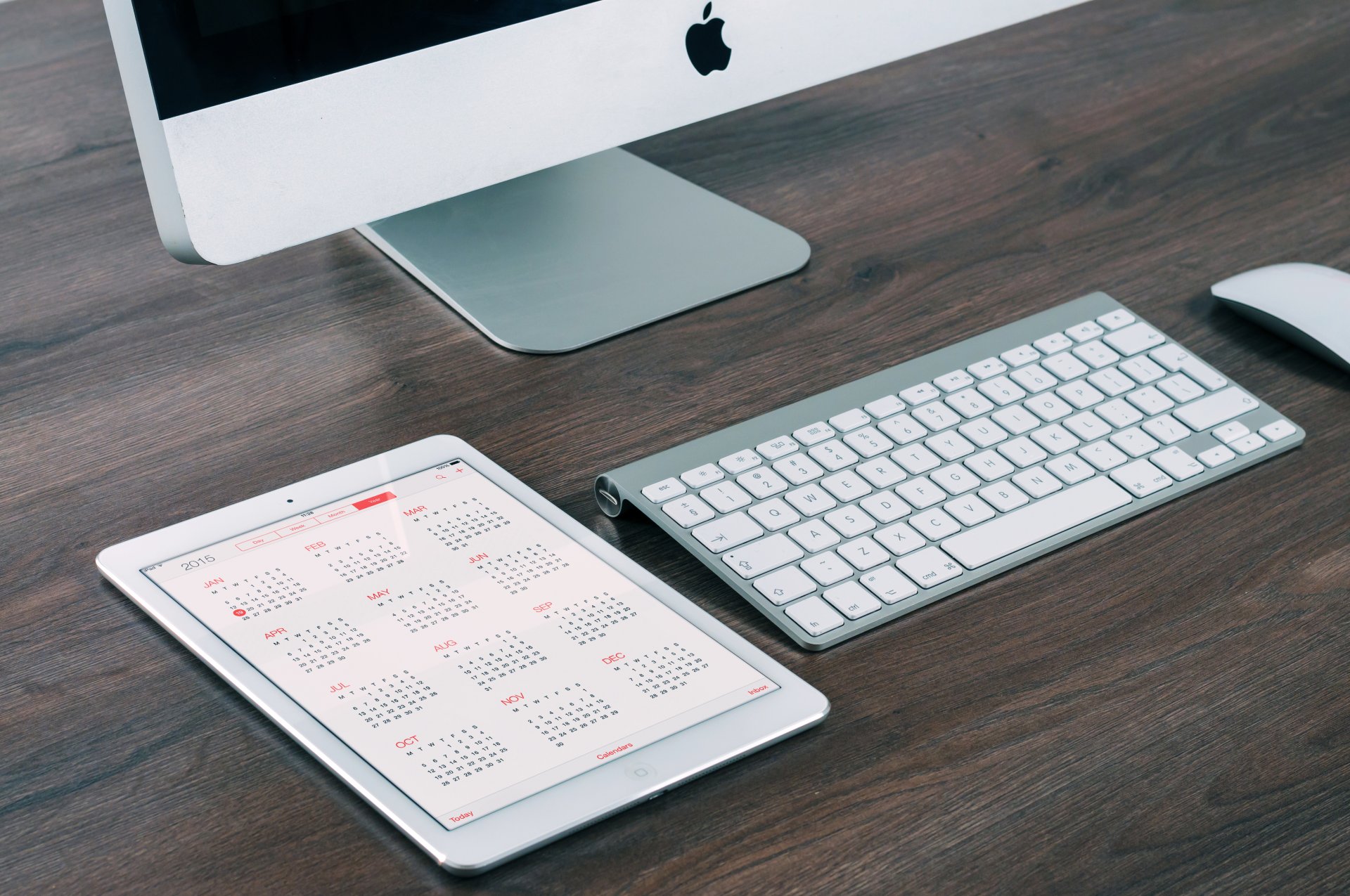 гаджеты яблоко mac монитор клавиатура планшет календарь 2015 г