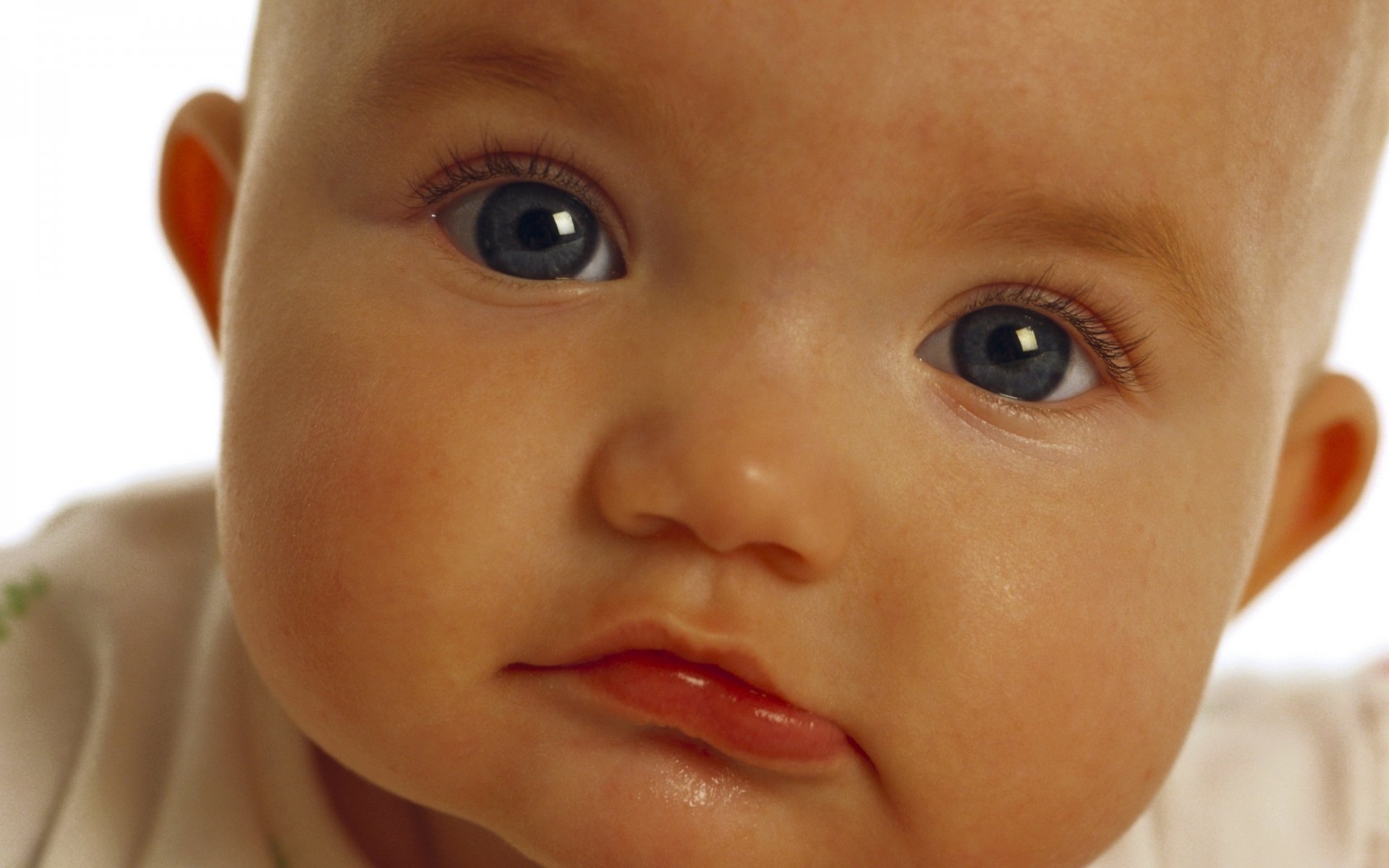 hombrecito miga niña retrato mirada ojos cara macro ojos boca pico bebé bebé