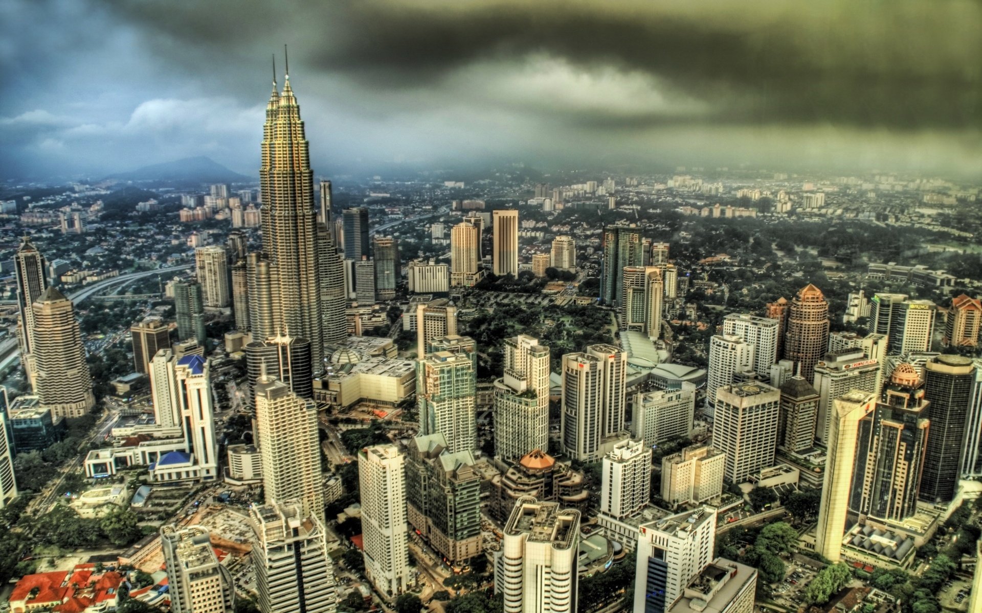 metrópolis edificios altos nubes ciudades rascacielos tormenta