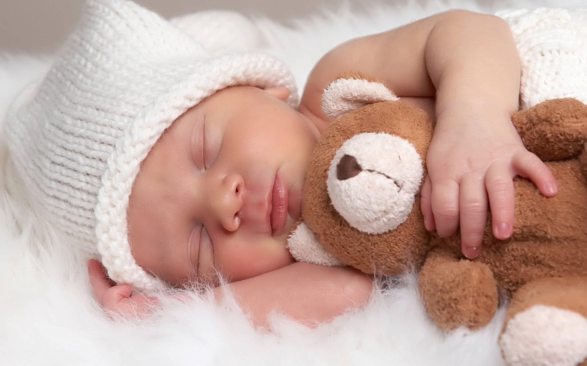 sueño del bebé creación linda miga sueño cara niño bebé sombrero juguete oso de peluche serenidad calma felicidad milagro