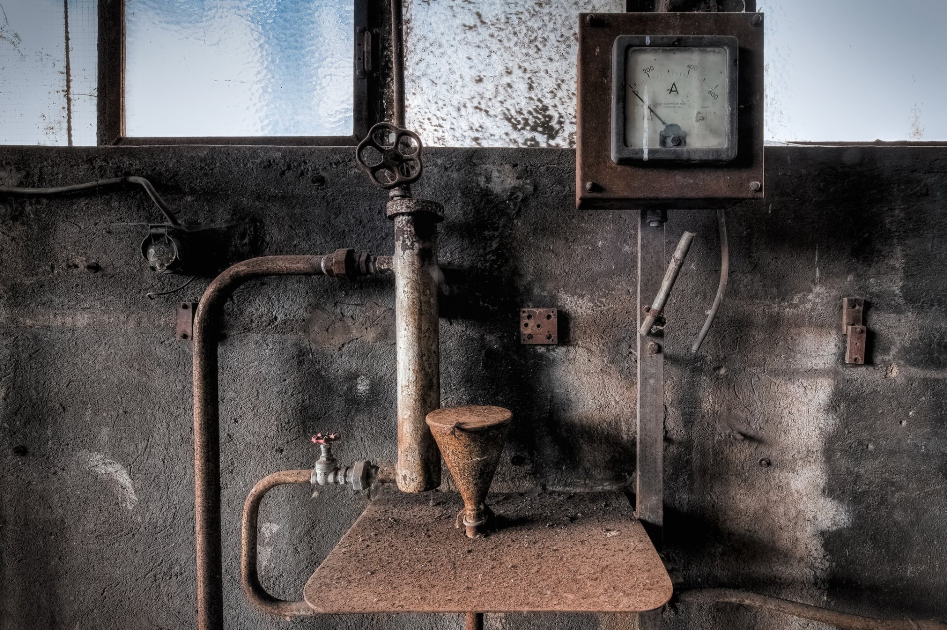 the mechanism device background