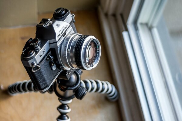 Pentax kx Makrokamera auf der Fensterbank
