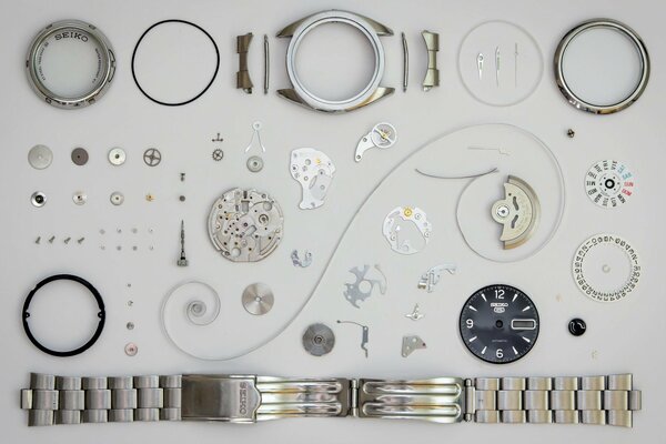Seiko Uhrwerk und Teile von innen