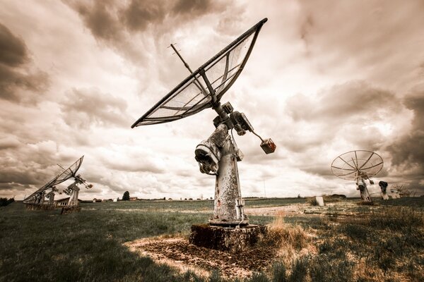 Grandi antenne sul campo