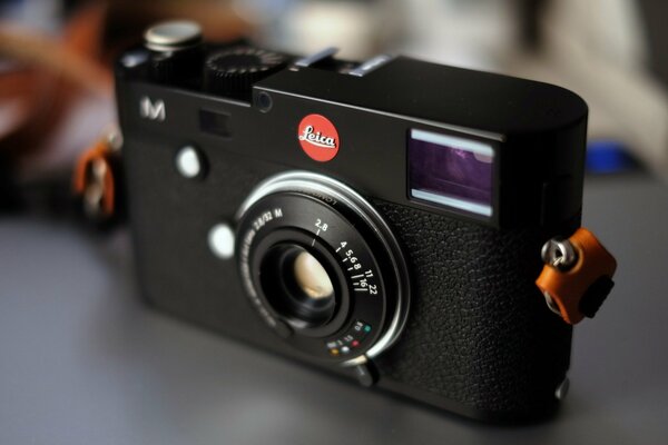 Czarny aparat makro leica