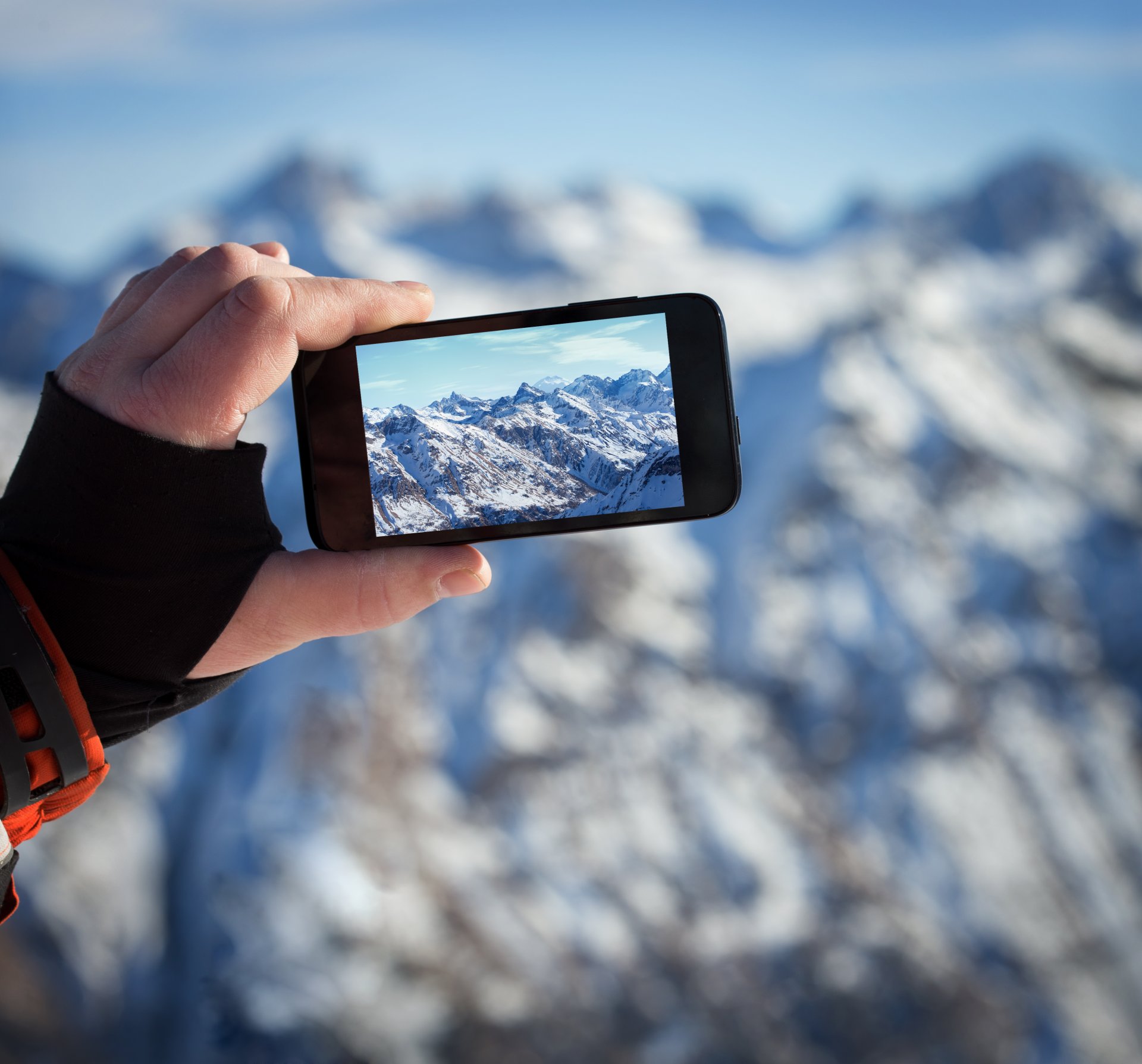 iphone montagna paesaggio mano foto