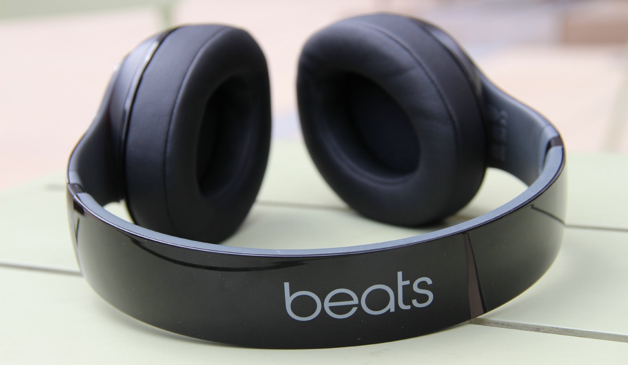 beats sul dr dre auricolare lettering nero altoparlanti di plastica