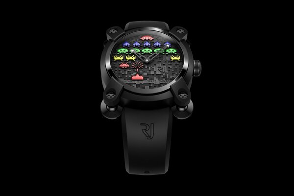 Horloge avec zyferblat couleur sur fond noir