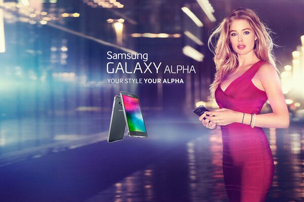 Fille annonce Smartphone Samsung