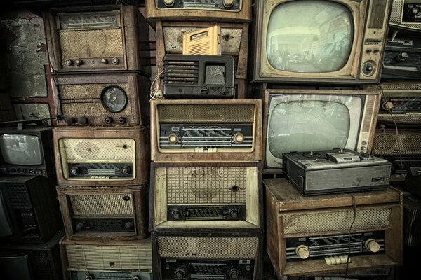 Vintage radios, televisions and tape recorders