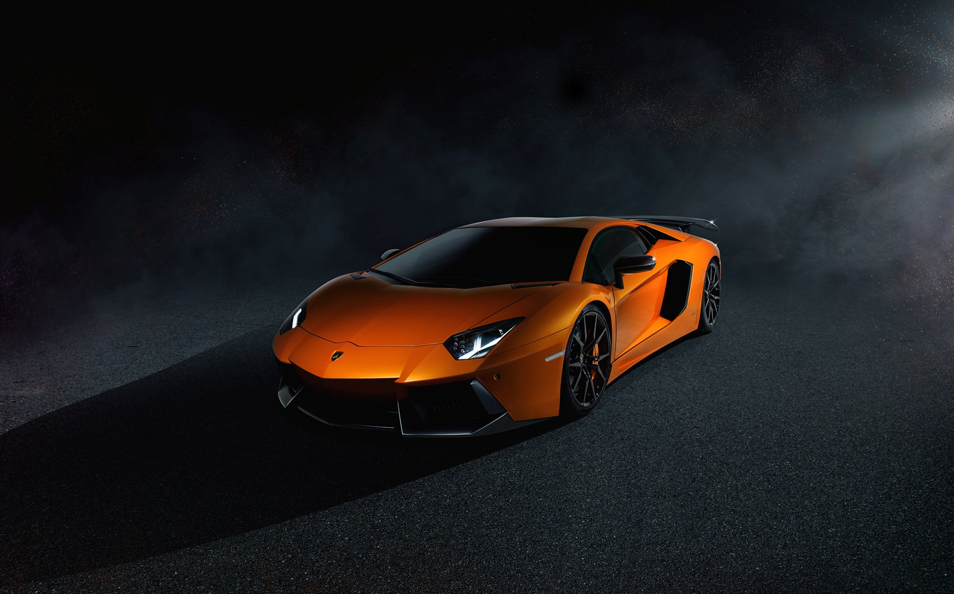 lamborghini aventador lp700-4 оранжевый темный свет спойлер суперкар тормозной