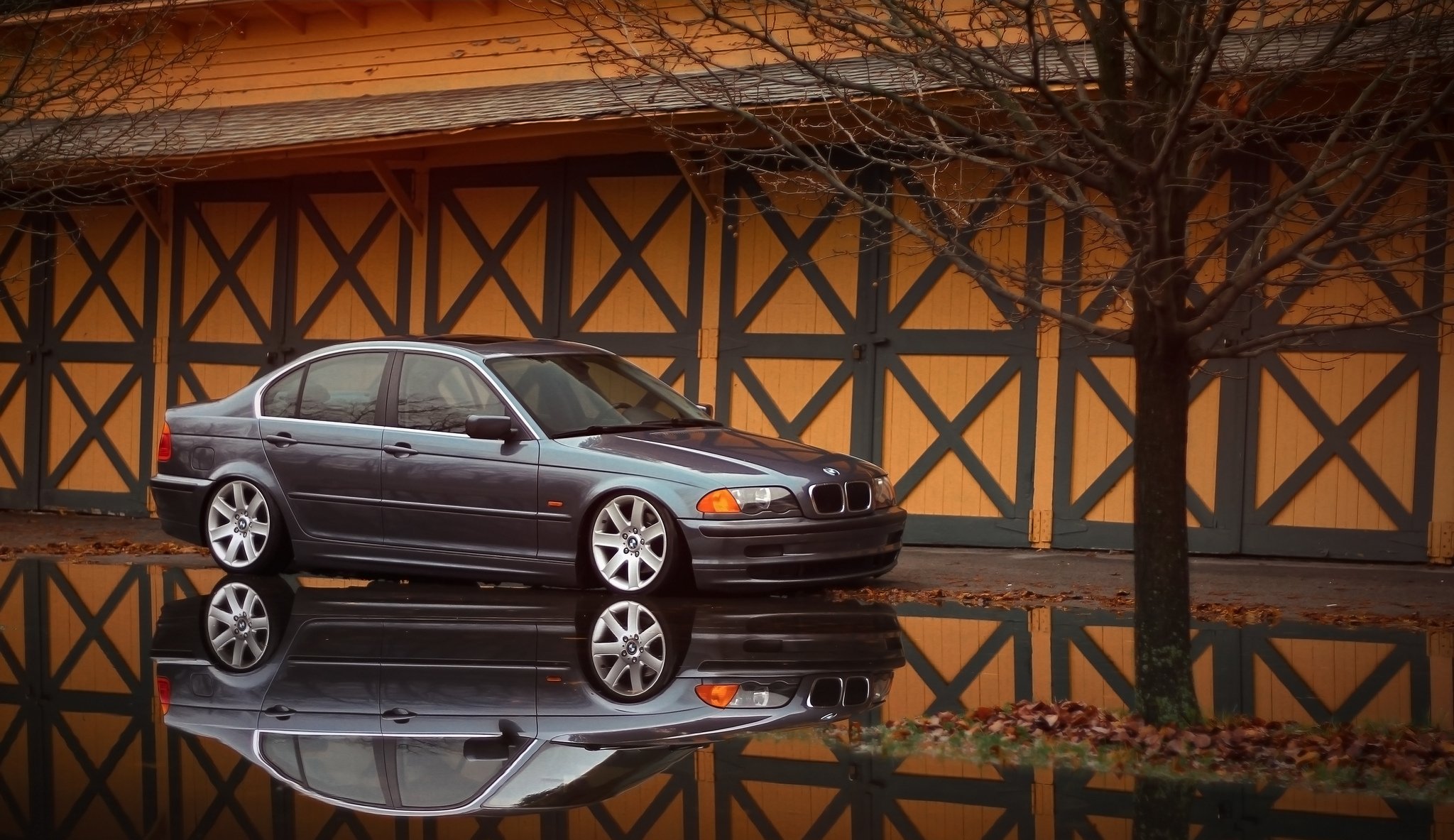 bmw e46 bmw 3er grau pfütze reflexion