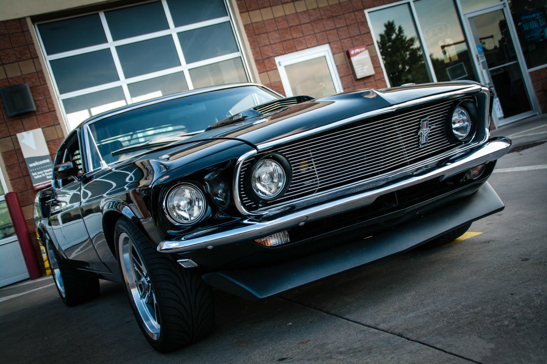 samochód ford mustang kustom samochód miasto