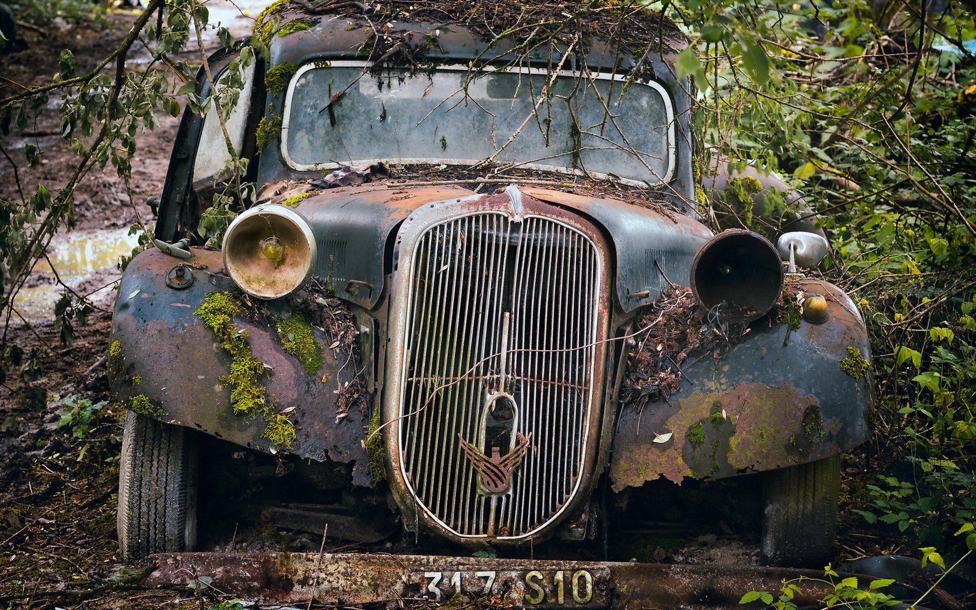 voiture ferraille fond