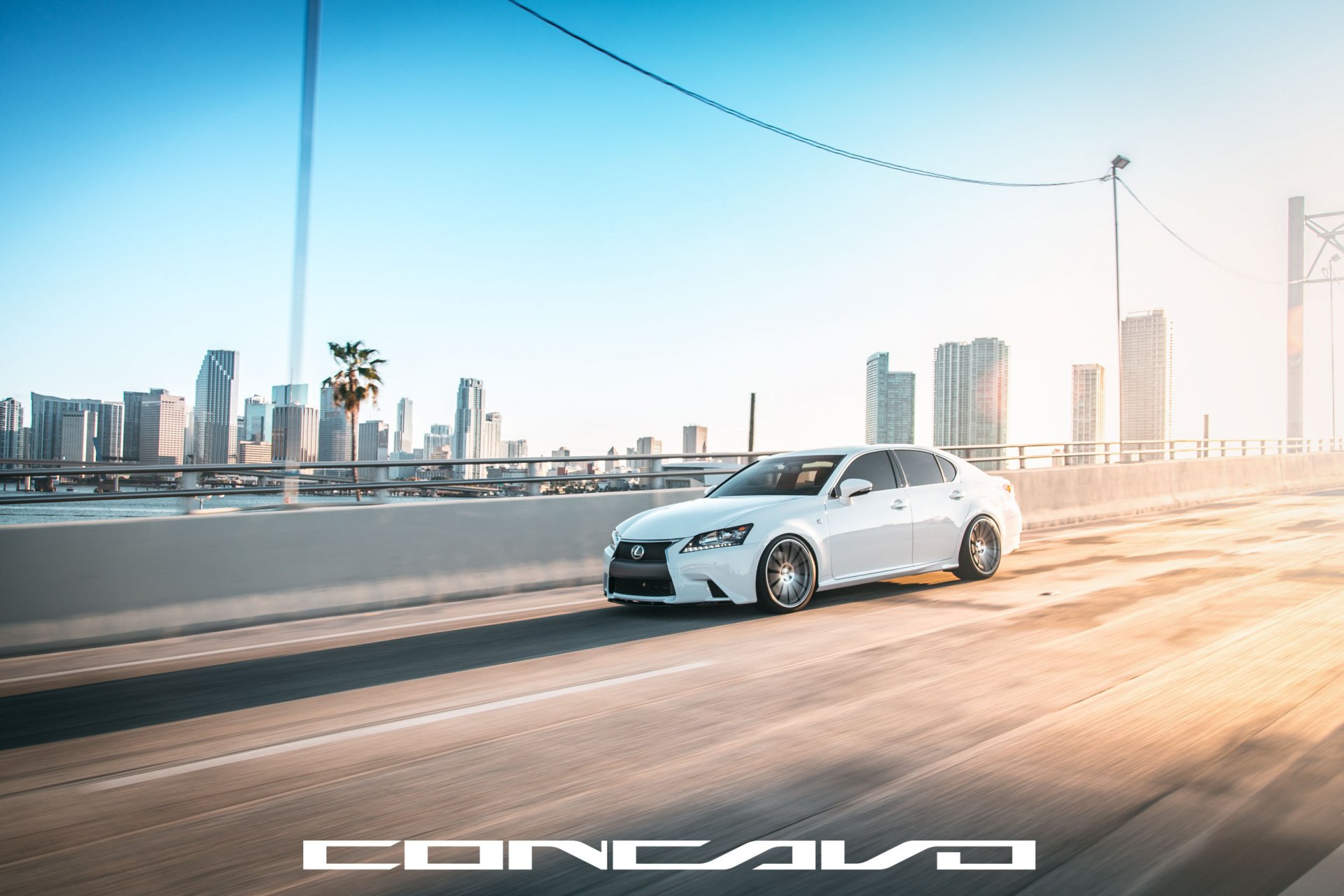 concavo ruota auto auto lexus gs350 f-sport strada