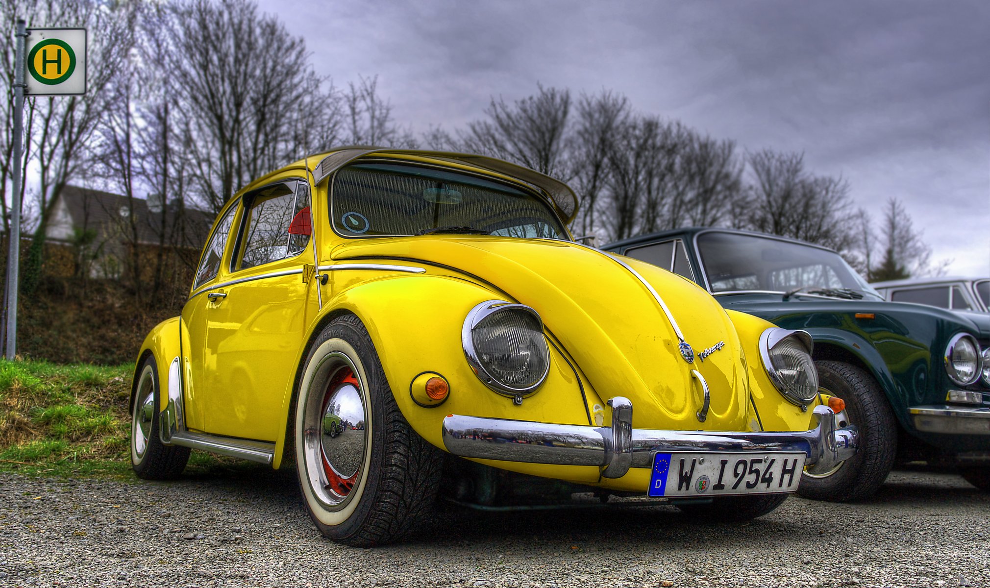 hdr volkswagen beetle vintage żółty samochód . vw