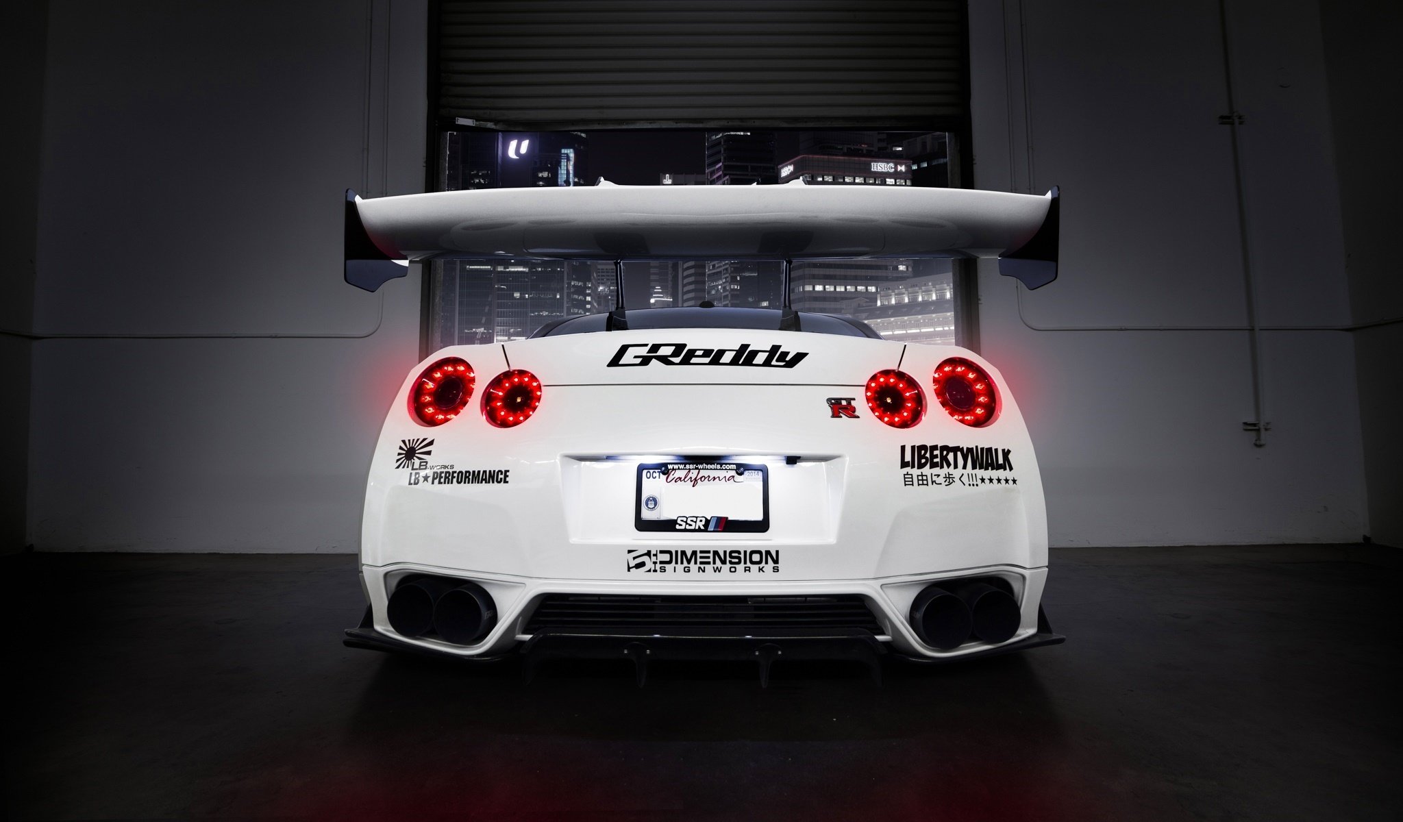 nissan rtm r35 liberté marche blanc arrière spoiler