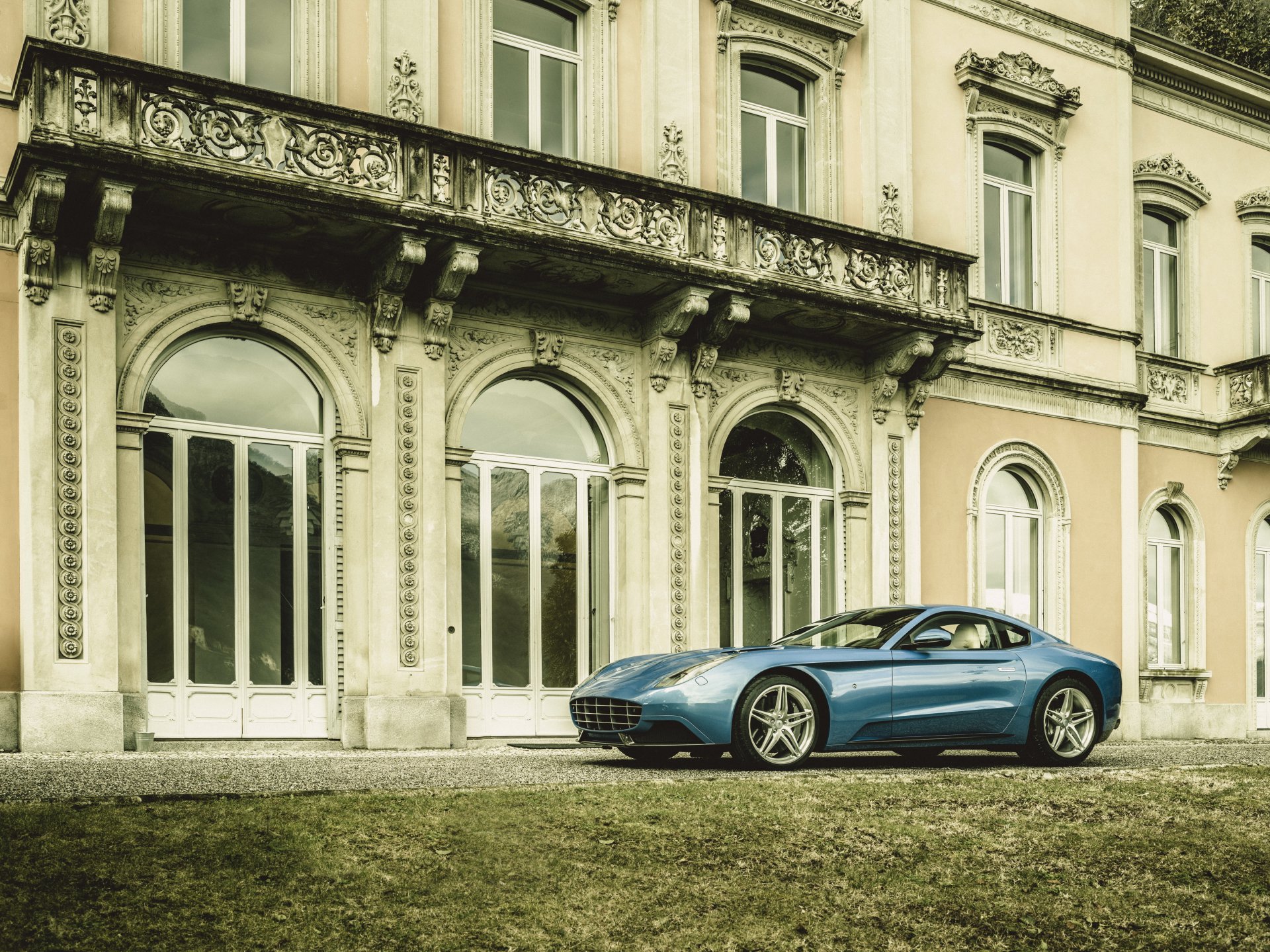 ferrari 2015 carrozzeria turismo berlinetta lusso basado en ferrari f12 berlinetta azul metálico coche foto