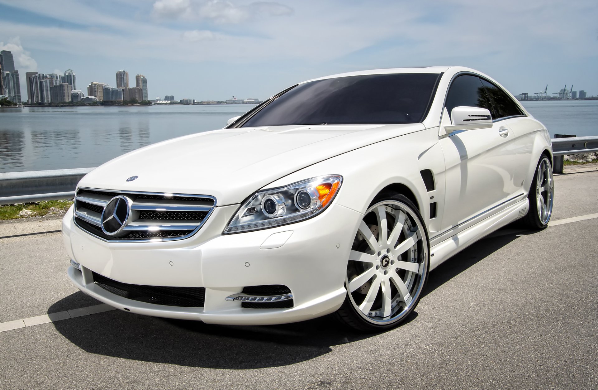 mercedes cl63 amg v8 mercedes luxe blanc