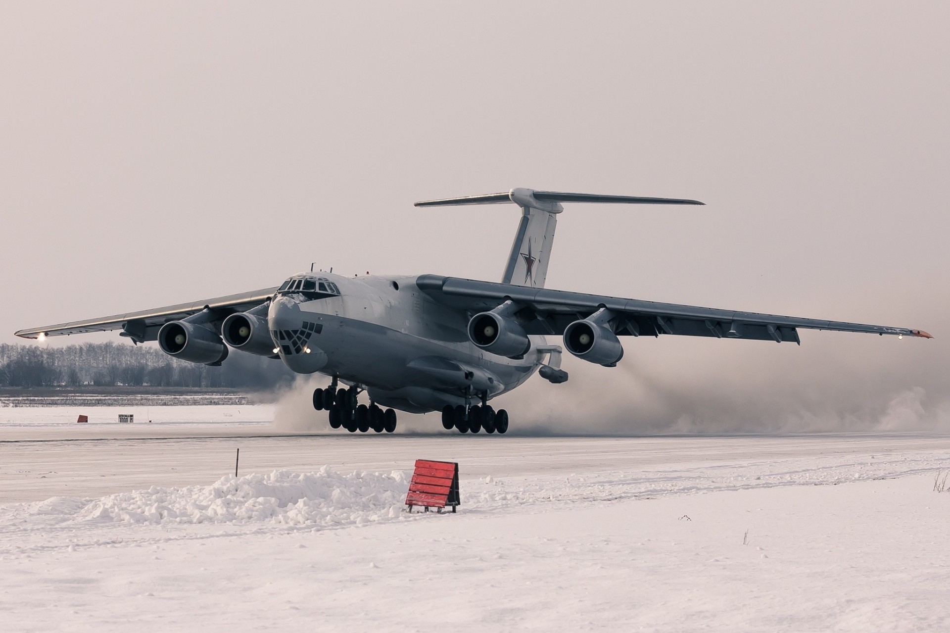 tanker il-78m plane