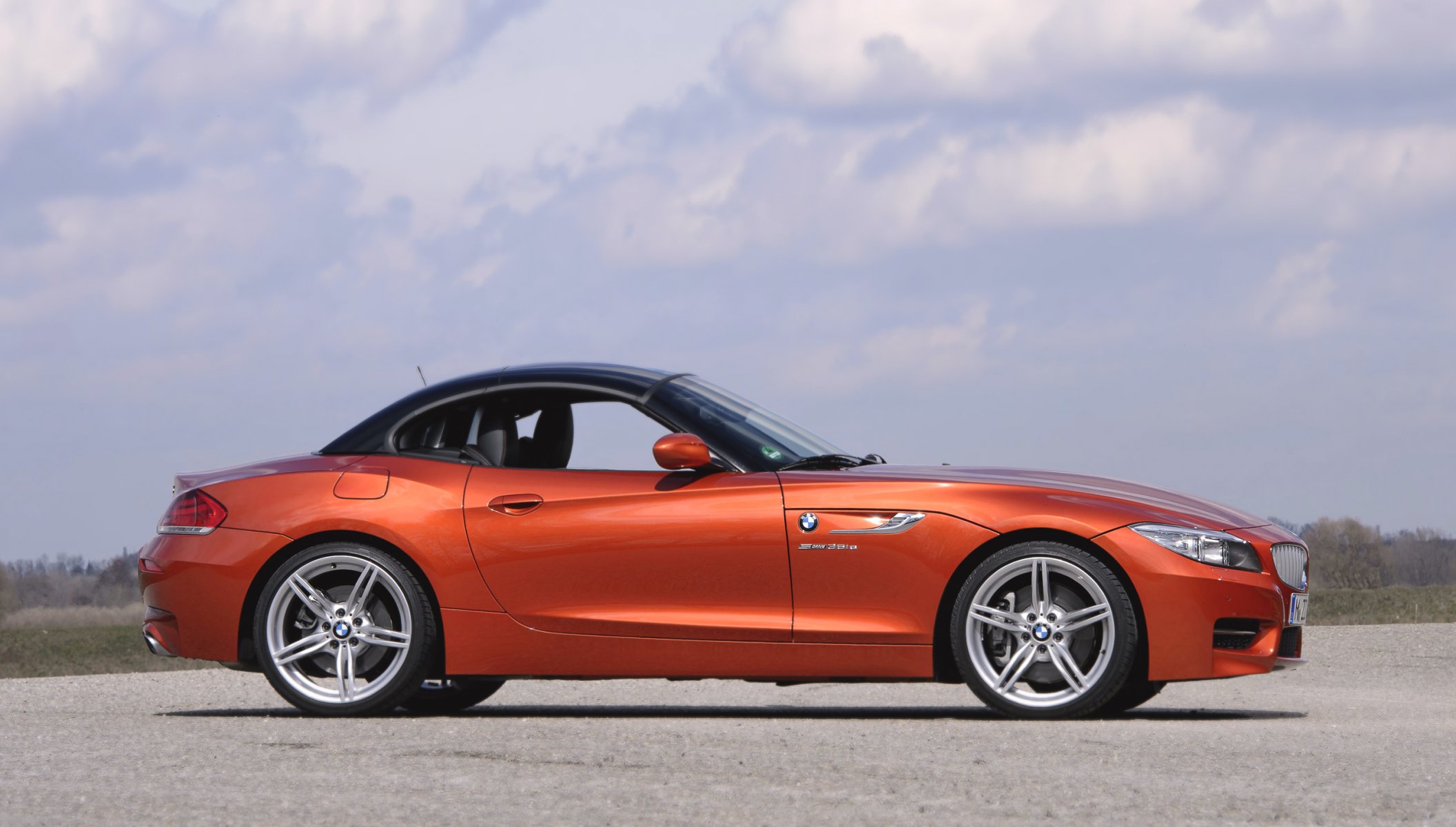 bmw z4 родстер авто бмв вид сбоку колеса кабриолет купэ машина бумер оранжевый