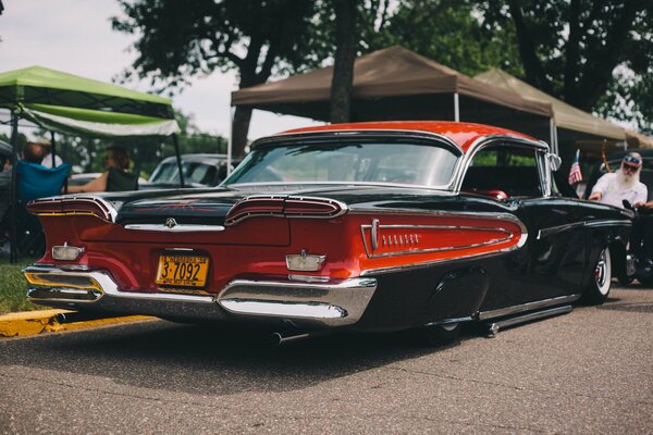 Edsel corsaire voiture rétro pour les connaisseurs de classiques