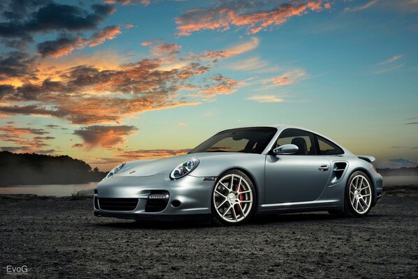 Porsche 911 turbo grey evog photo