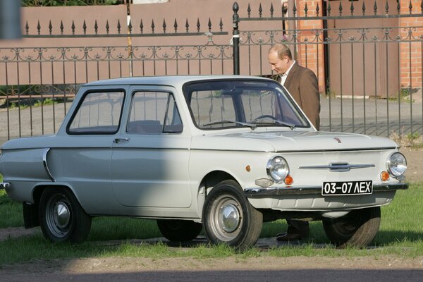 Władimir Putin u szarego Zaporożca