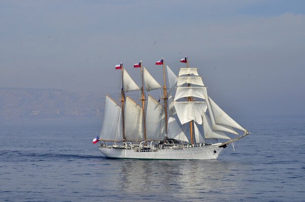 Esmeralda be-43 training sailing vessel