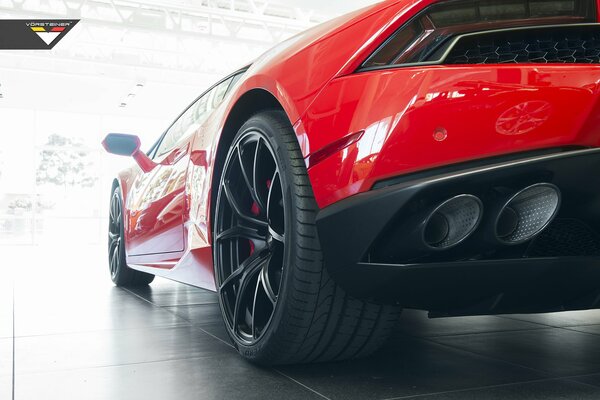 Coche rojo vorsteiner lamborghini Premium