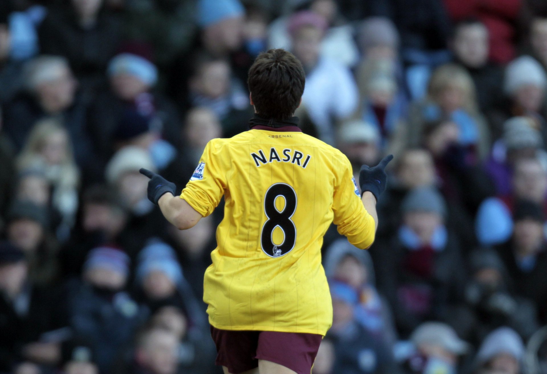 fútbol nasri arsenal futbolista aficionados estadio gesto juego deporte