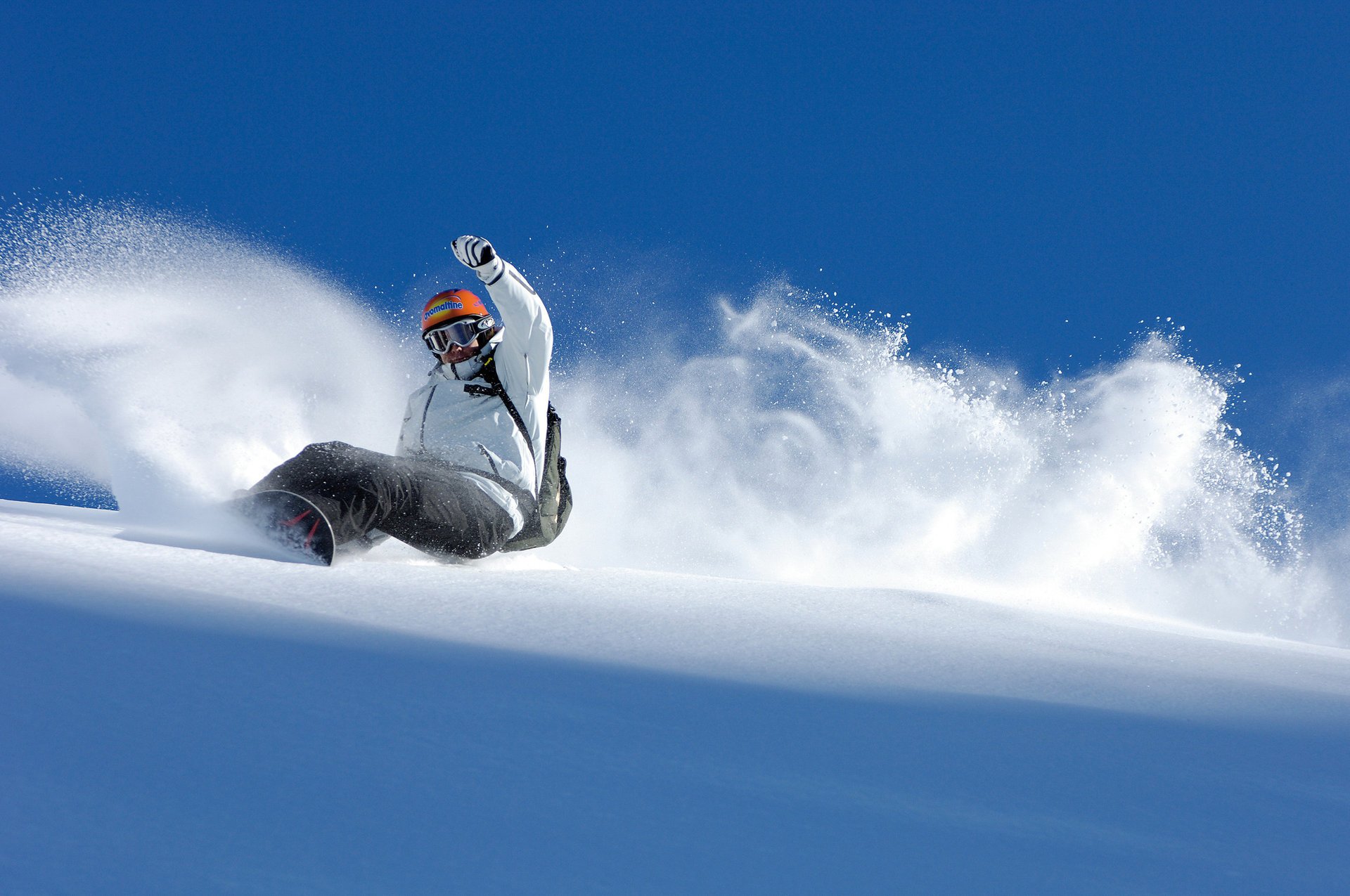 planche à neige snowboard snowboarder descente hiver neige montagne sport