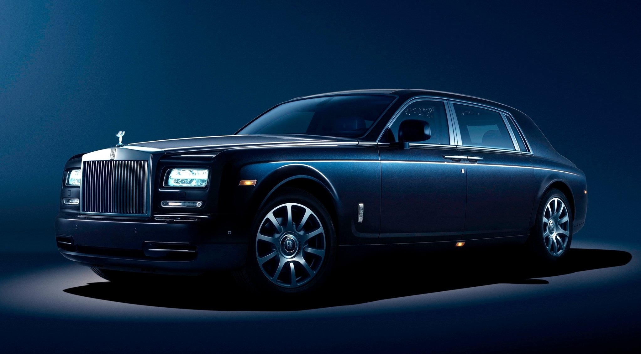 rolls royce phantom bleu