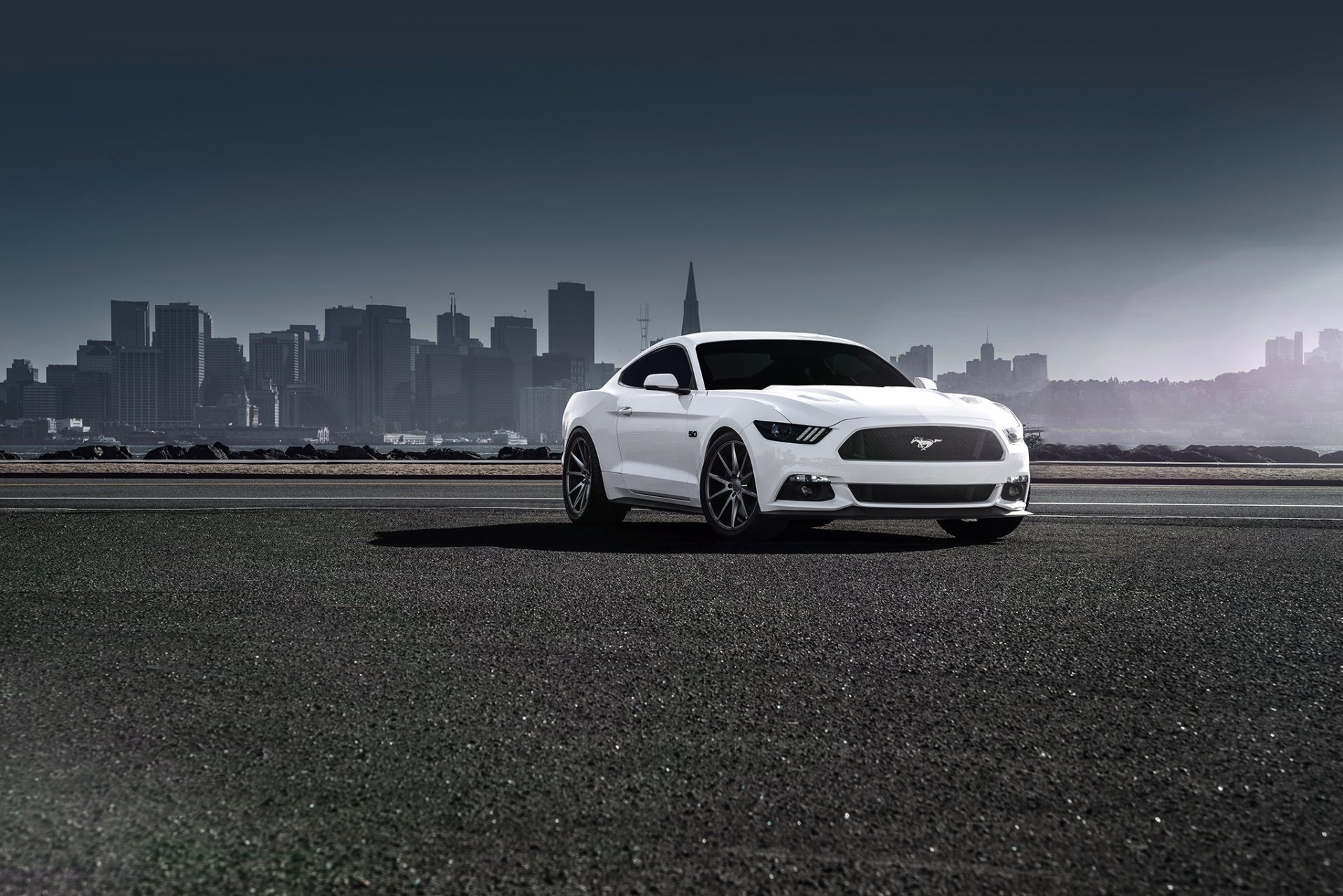 ford mustang 2015 weiß vossen räder vorne muskeln auto