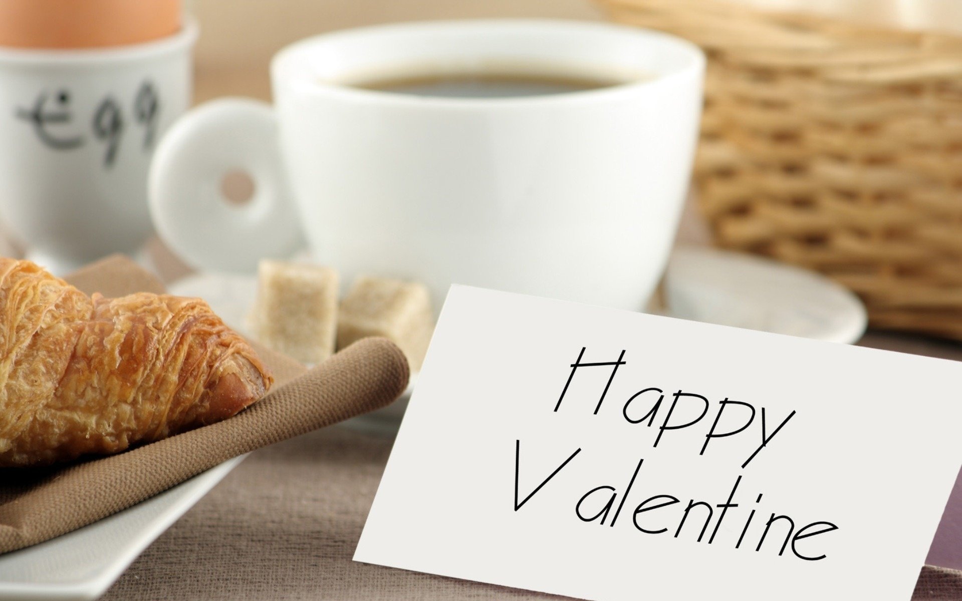 colazione san valentino amanti stoviglie vacanze giorno cubetti di zucchero biglietto di auguri tavolo croissant congratulazioni caffè tazza