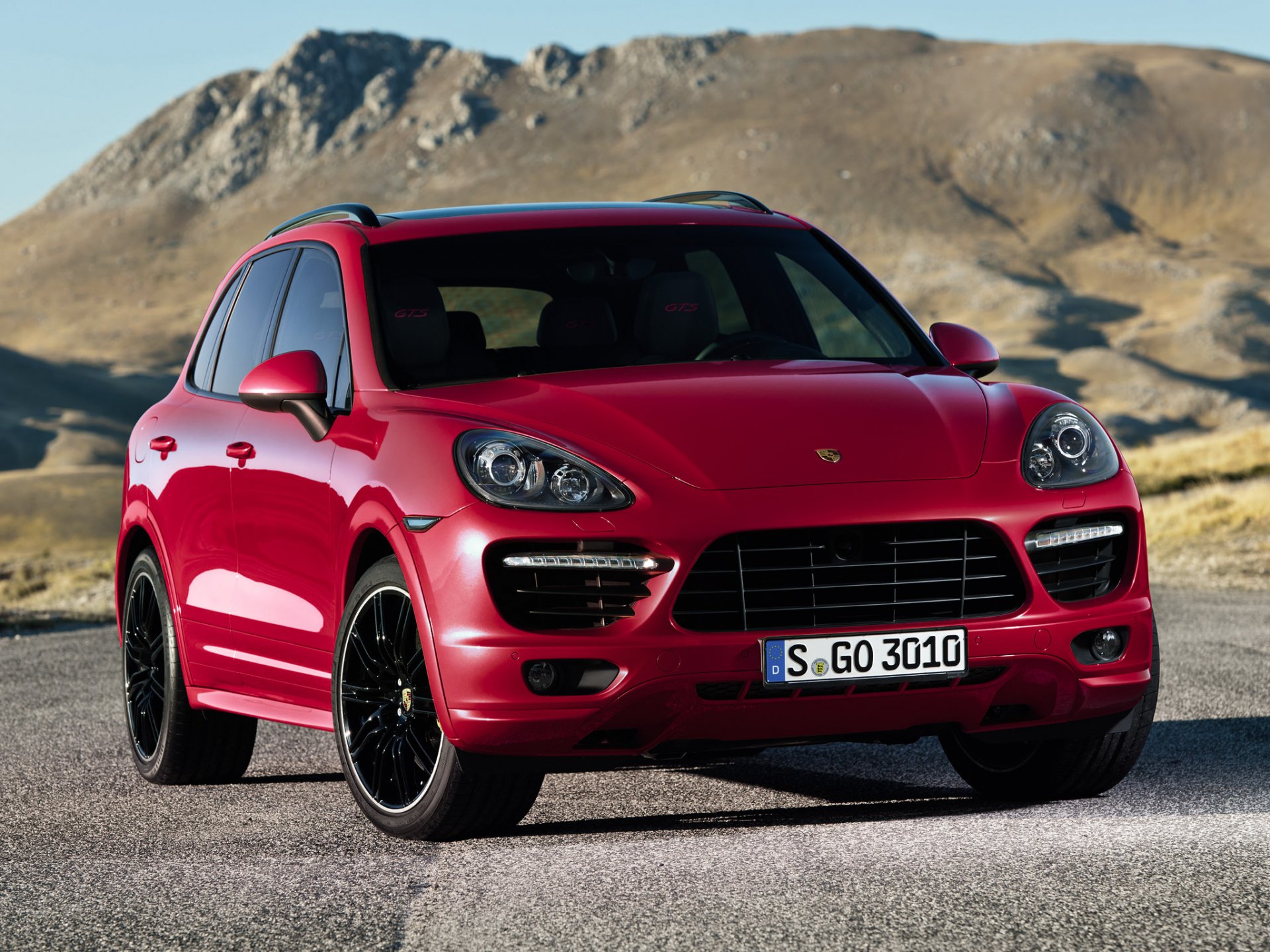 porsche cayenne gts premium