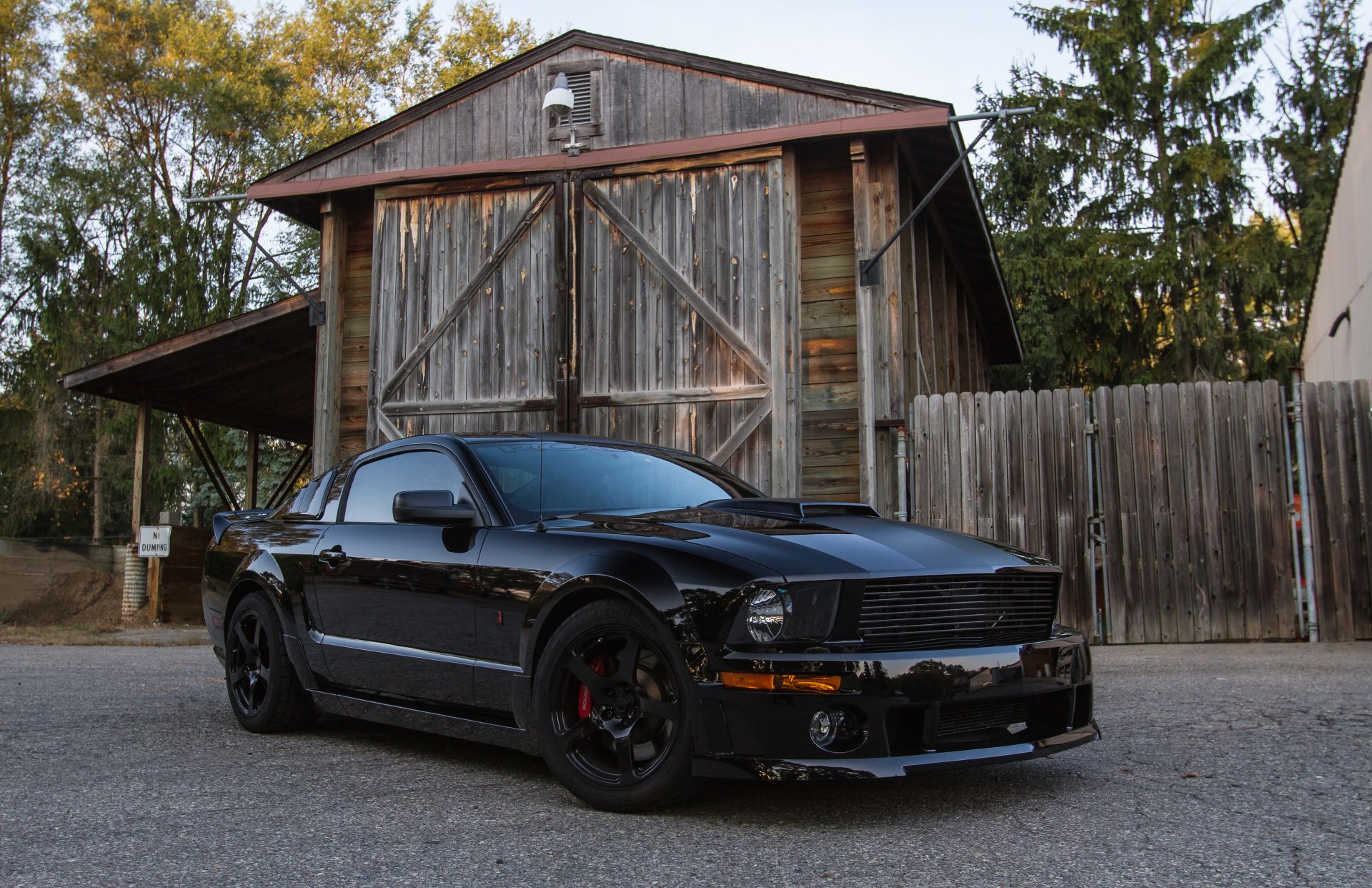 2009 rausch etap 3 ford mustang hazard ogrodzenie stodoła dom droga