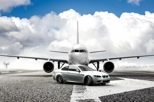 BMW как серебристая пуля на аэродроме