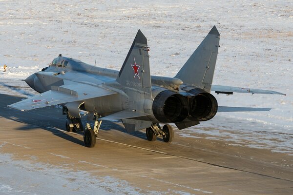 A two-seat fighter jet is preparing to fly