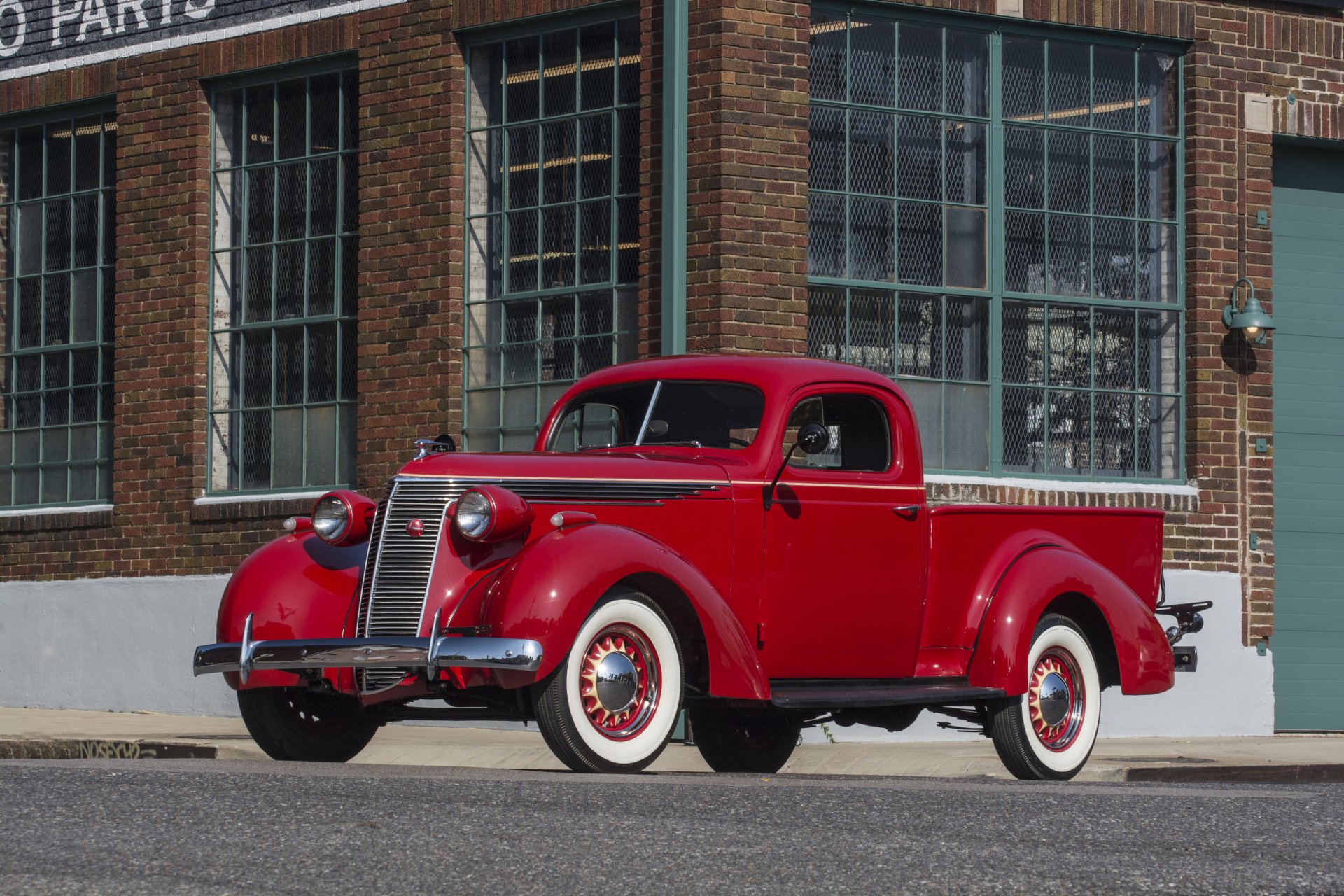 tudebaker model j5 coupe-express 1937 truck front