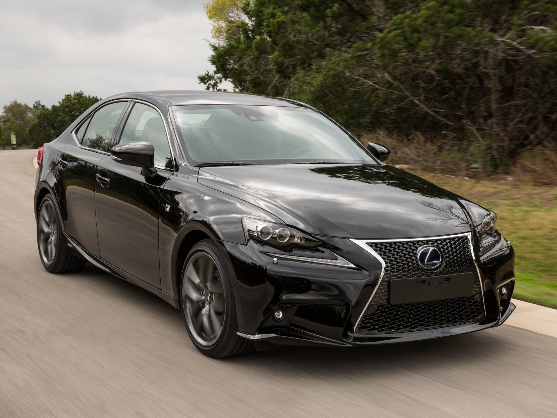 lexus is 300h f-sport route voiture vitesse