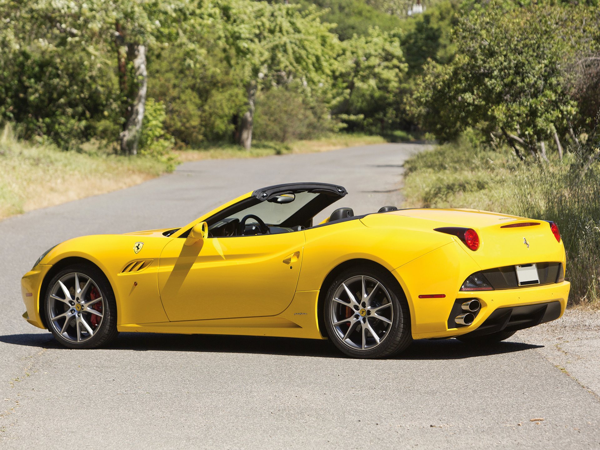 ferrari california coche amarillo