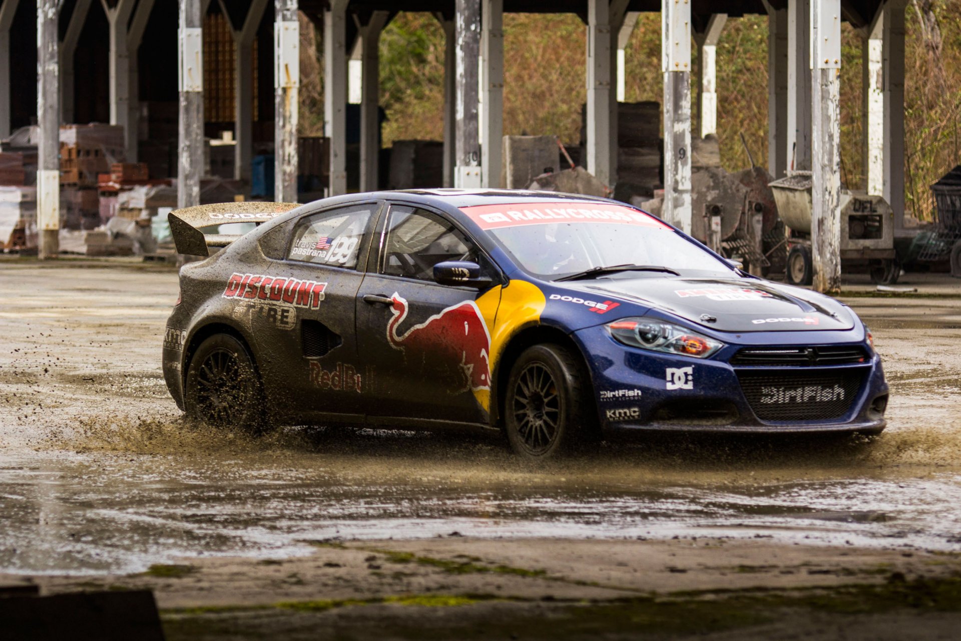 esquivar dardos rally rallycross pastrana toro rojo