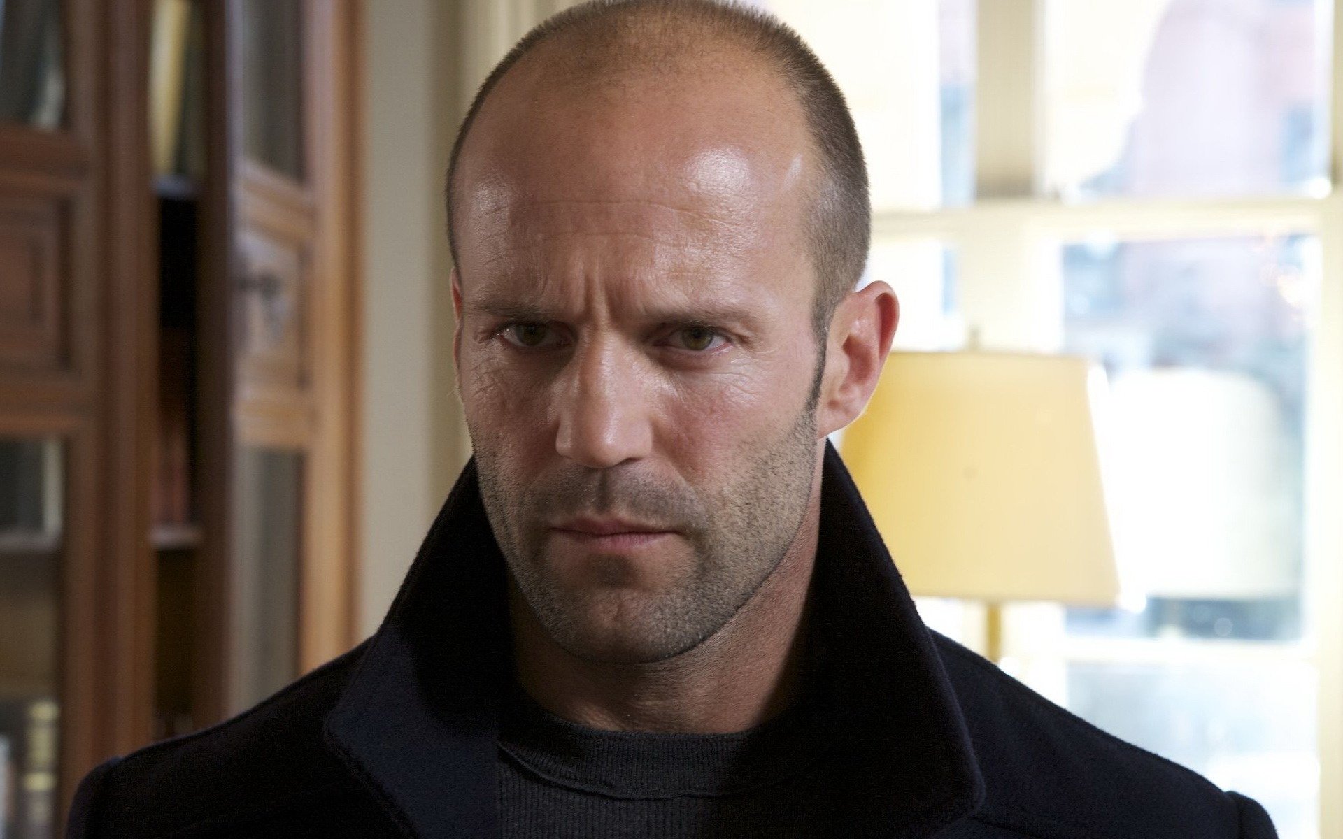 star del cinema meccanico jason statham vista attore stella eroe combattente ritratto attori cinematografici occhi faccia film film