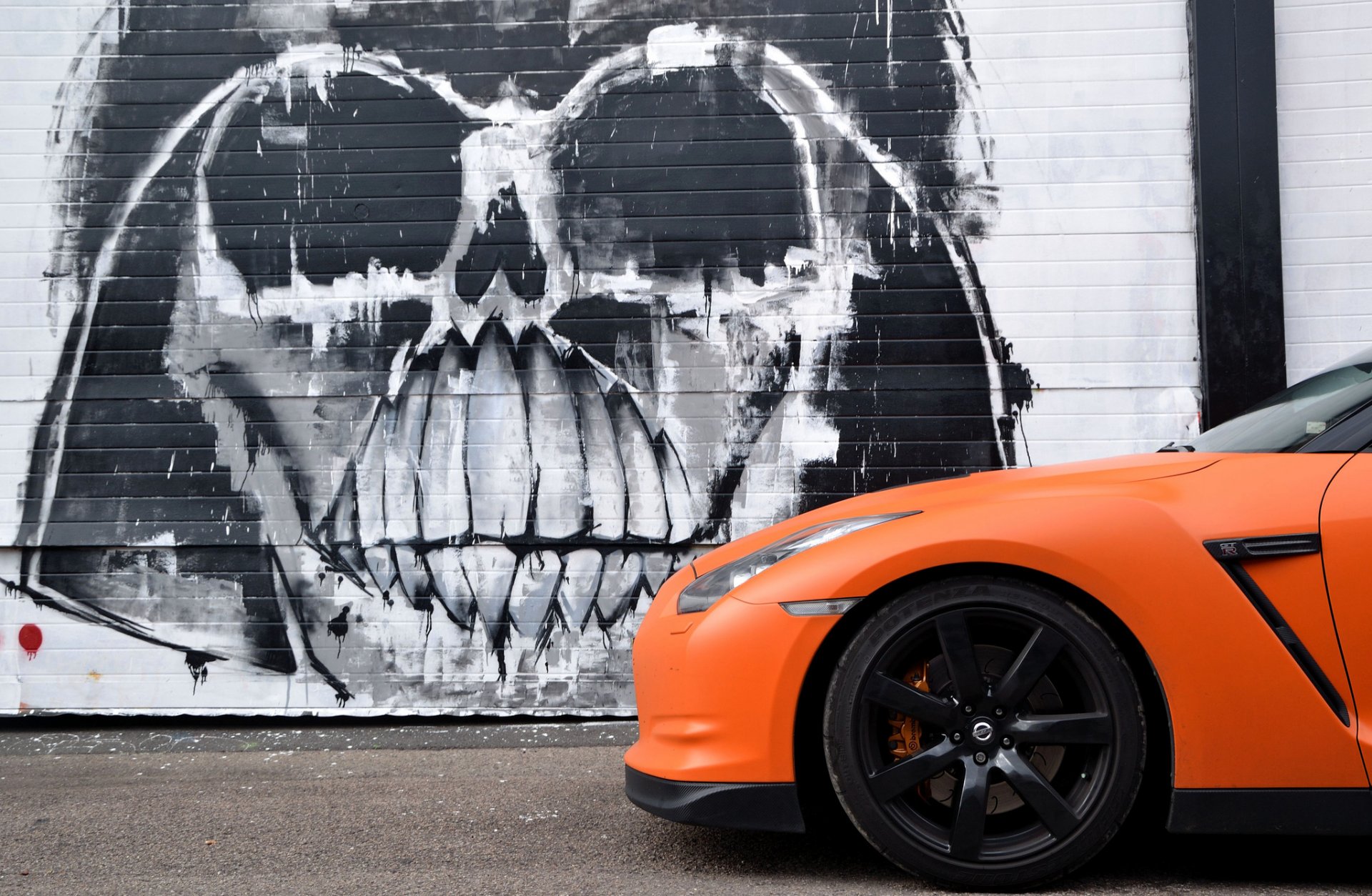 nissan gtr slamzilla muro graffiti darth vader