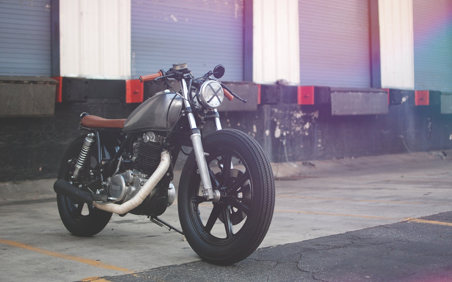 yamaha sr500 cafe racer motocicleta