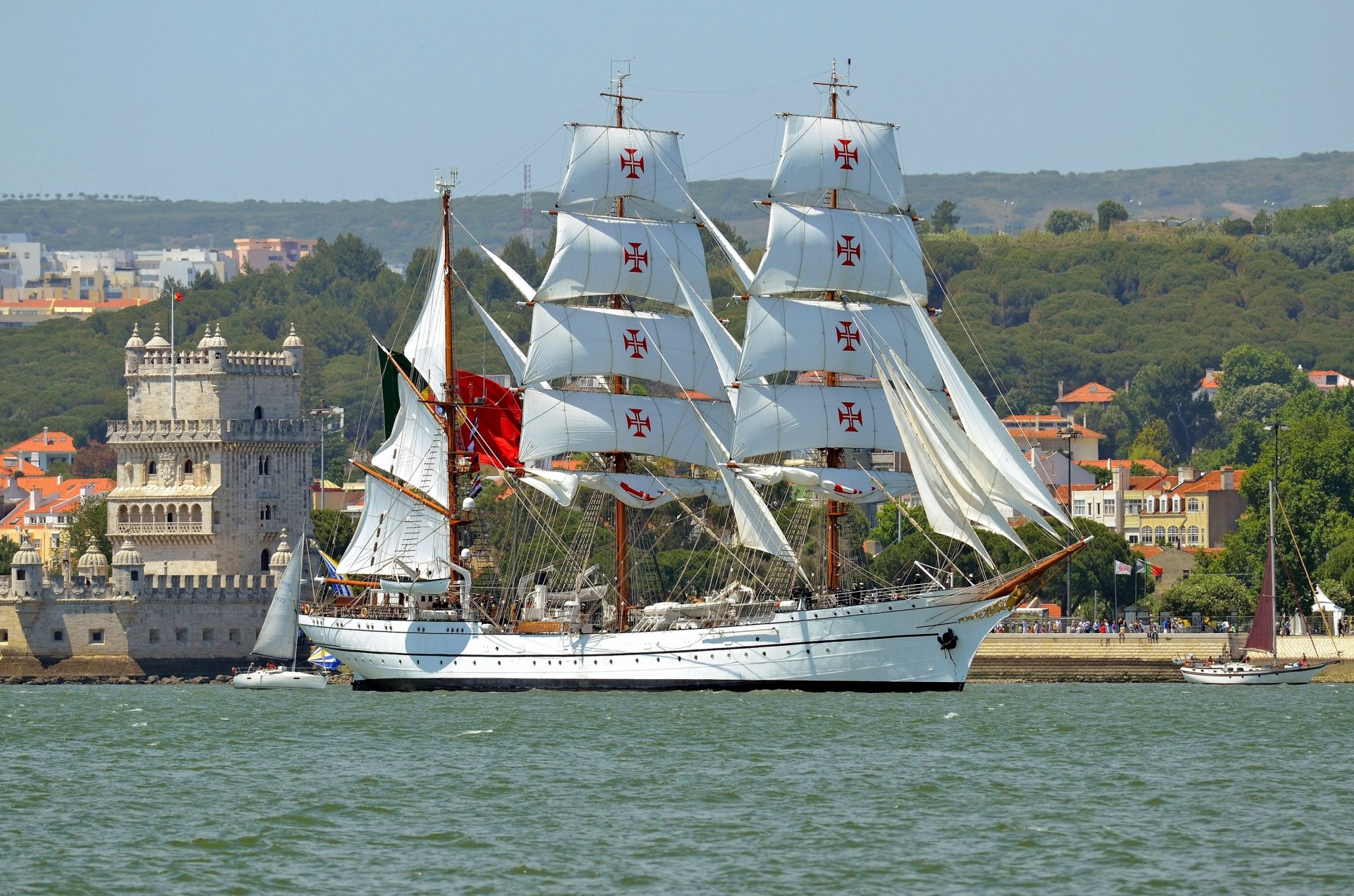 nrp sagres iii sagres lisbona portogallo fiume tago torre di belém fiume tajo barca a vela barca yacht fiume