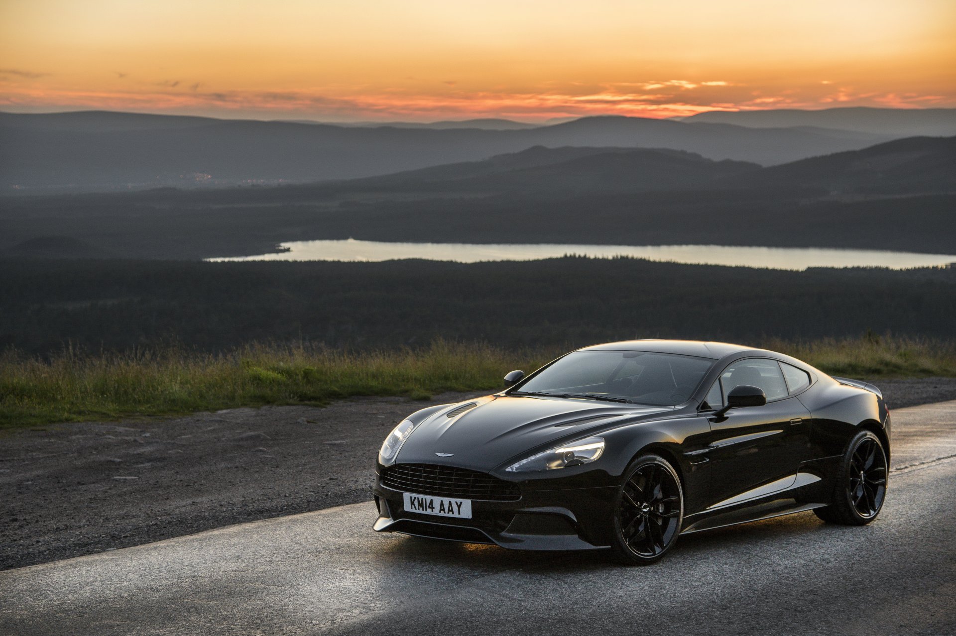 2014 aston martin vanquish углерод астон мартин ванквиш вечер закат