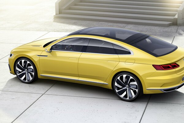 Volkswagen Sport Concept 2015 en versión amarilla