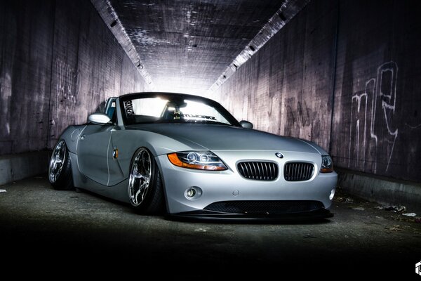 Bmw z4 im Silbertunnel